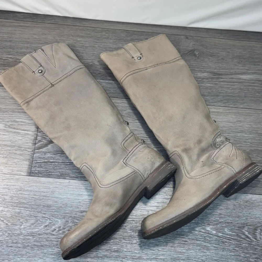 OTbt Women's Tan  Leather  Boots size 8 (j225)